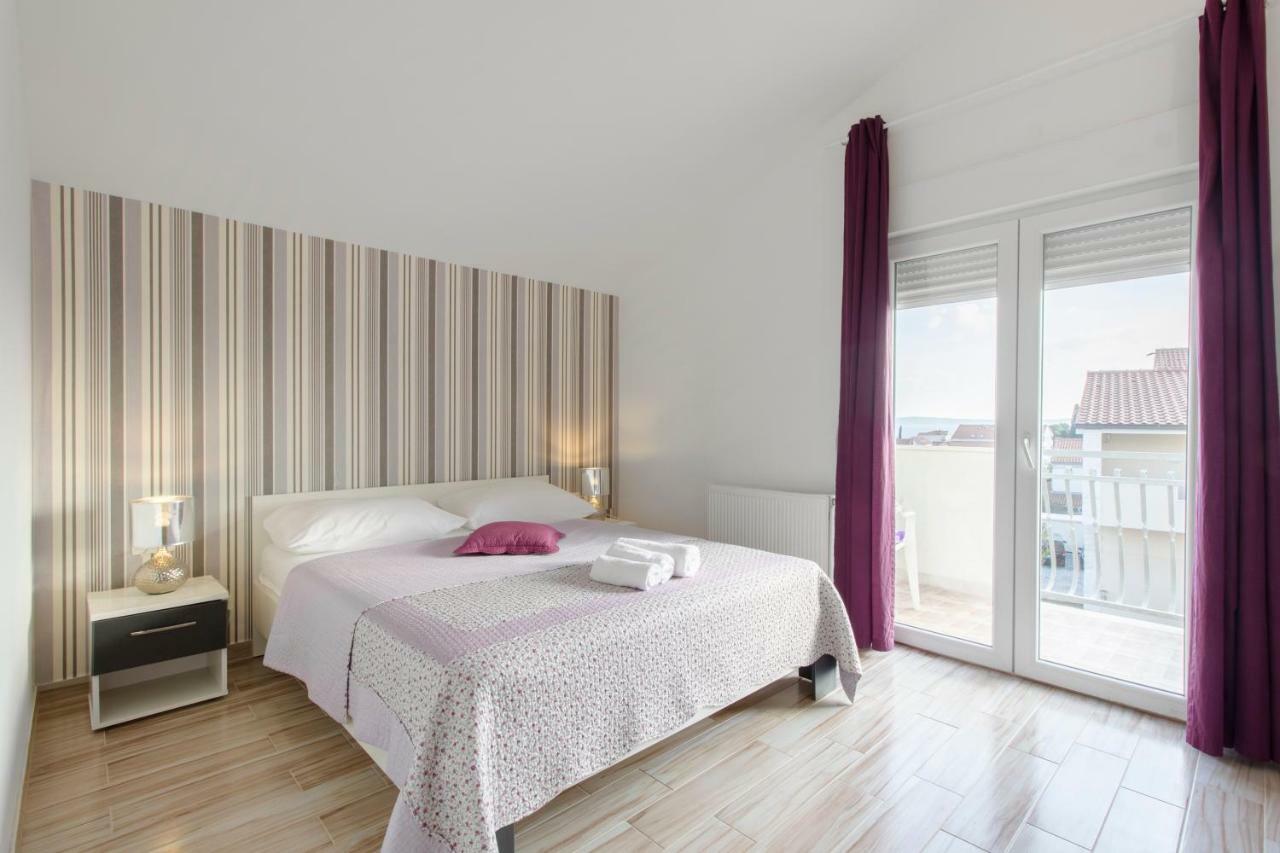 Apartmani Skelin***/**** Kaštela Kültér fotó